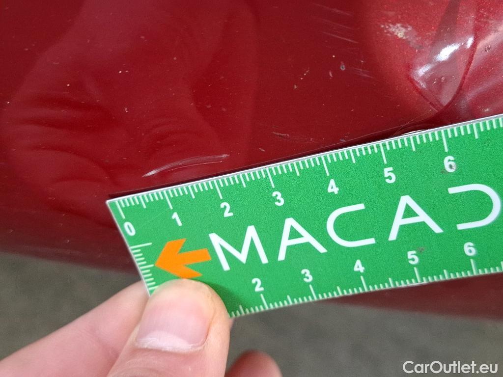  Mercedes  A-Klasse MERCEDES-BENZ Classe A Compact / 2018 / 5P / Berline A 200 d Business Line 8G-DCT #4