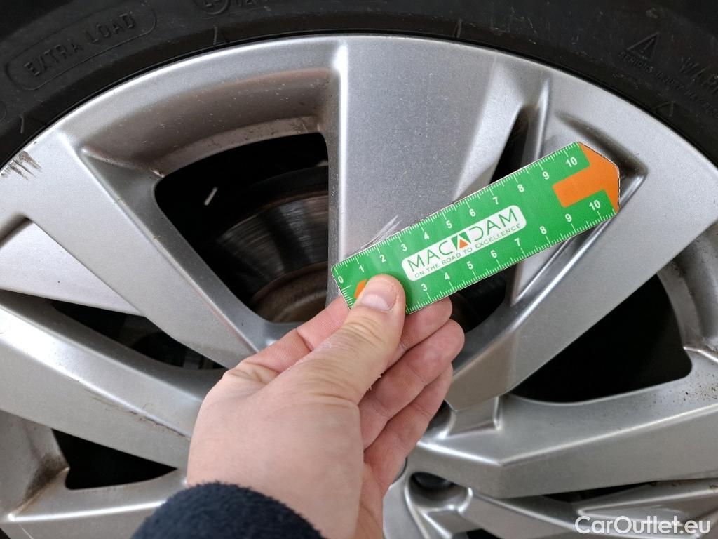  Peugeot  5008  Active Business 1.2 PureTech 130CV BVA8 7 Sieges E6d #18