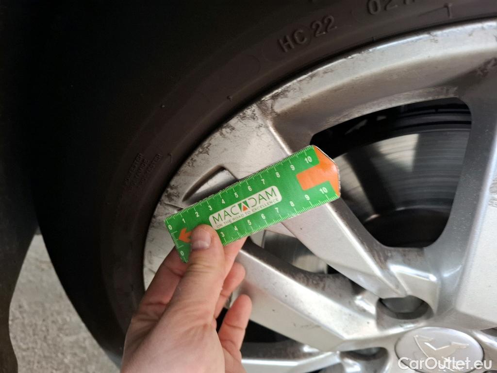  Peugeot  5008  Active Business 1.2 PureTech 130CV BVA8 7 Sieges E6d #28