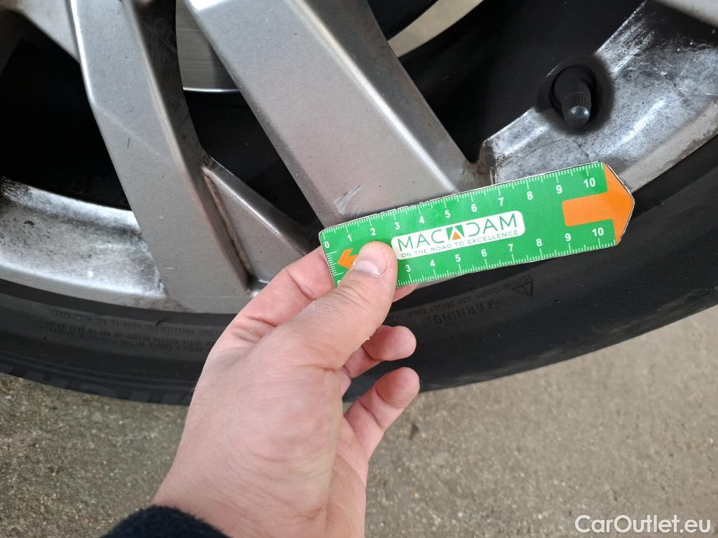  Peugeot  5008  Active Business 1.2 PureTech 130CV BVA8 7 Sieges E6d #32