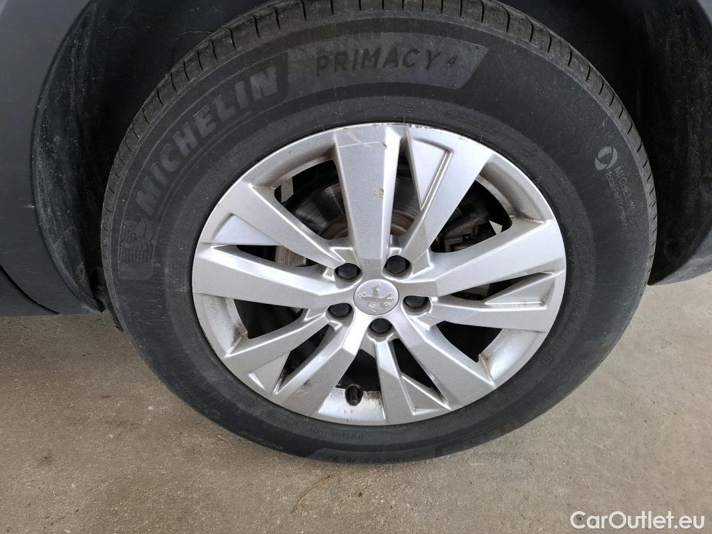  Peugeot  5008  Active Business 1.2 PureTech 130CV BVA8 7 Sieges E6d #9