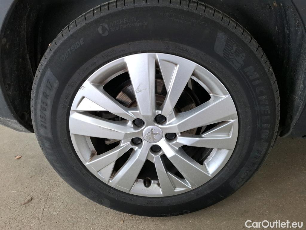  Peugeot  5008  Active Business 1.2 PureTech 130CV BVA8 7 Sieges E6d #4