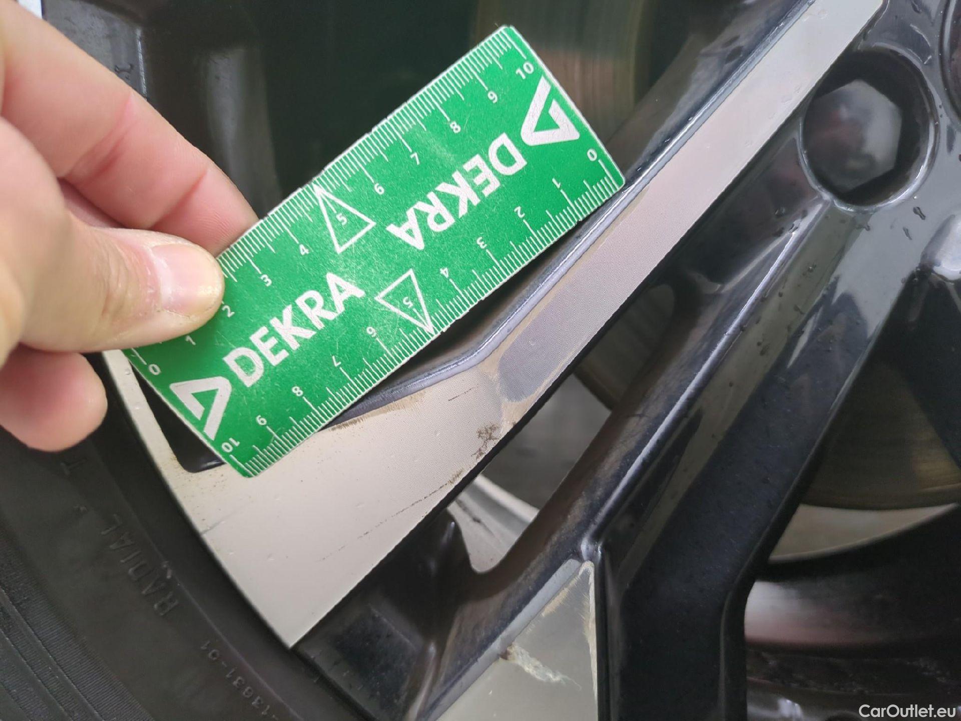  Peugeot  2008  Allure Business 1.2 PureTech 130CV BVA8 E6d #17