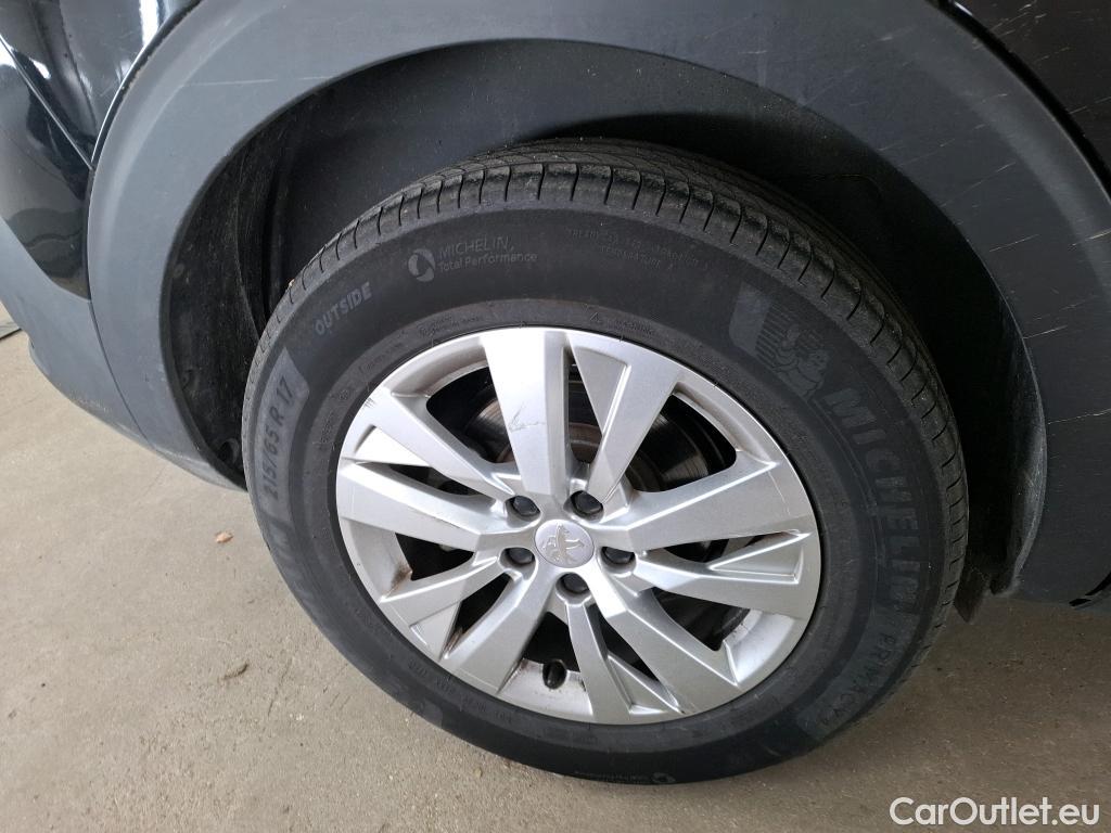  Peugeot  5008  Active Business 1.2 PureTech 130CV BVA8 7 Sieges E6d #16