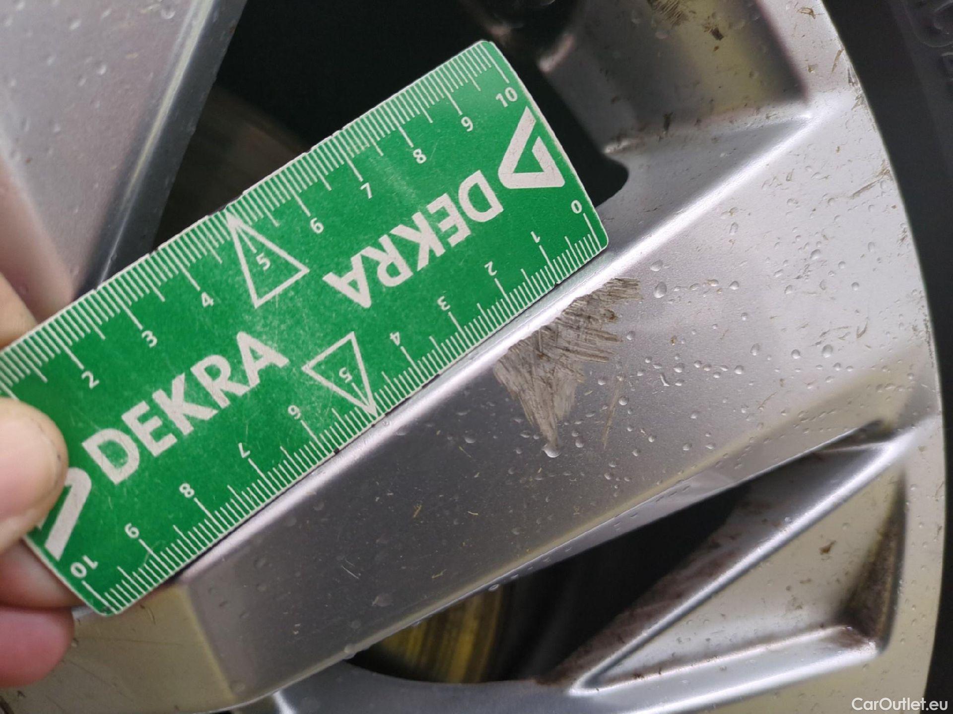  Peugeot  3008  Active Business 1.5 HDi 130CV BVA8 E6d #1