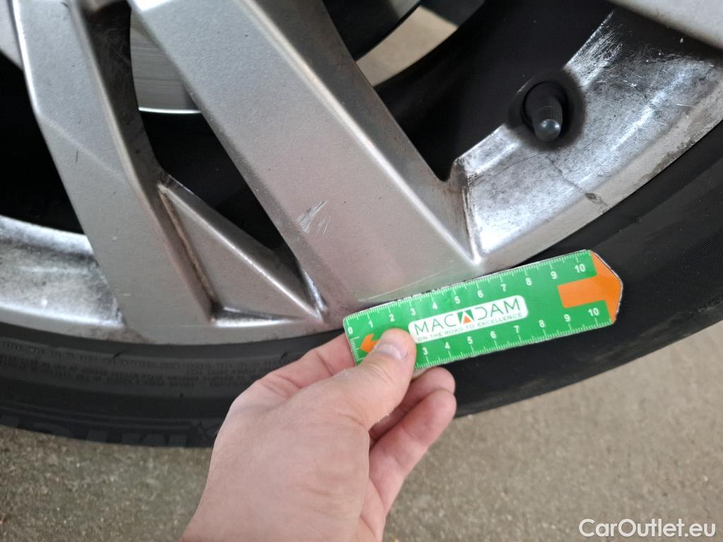  Peugeot  5008  Active Business 1.2 PureTech 130CV BVA8 7 Sieges E6d #31