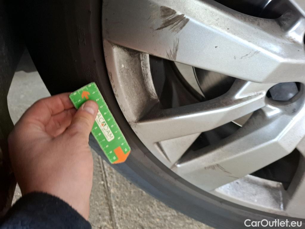  Peugeot  5008  Active Business 1.2 PureTech 130CV BVA8 7 Sieges E6d #34