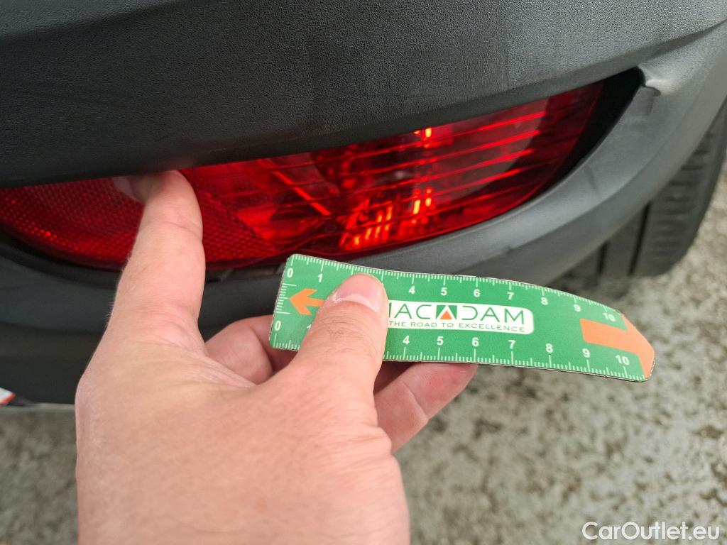  Peugeot  5008  Allure Pack 1.5 HDi 130CV BVA8 7 Sieges E6d #24