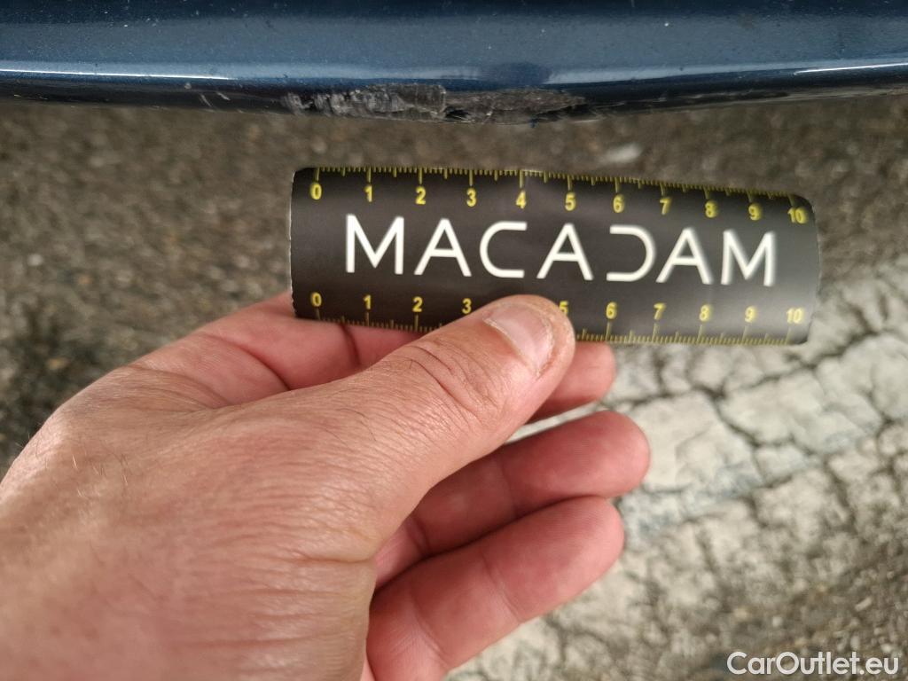  Mercedes  A-Klasse MERCEDES-BENZ Classe A Berline / 2018 / 4P / Berline A 180 d Business Line 8G-DCT #6