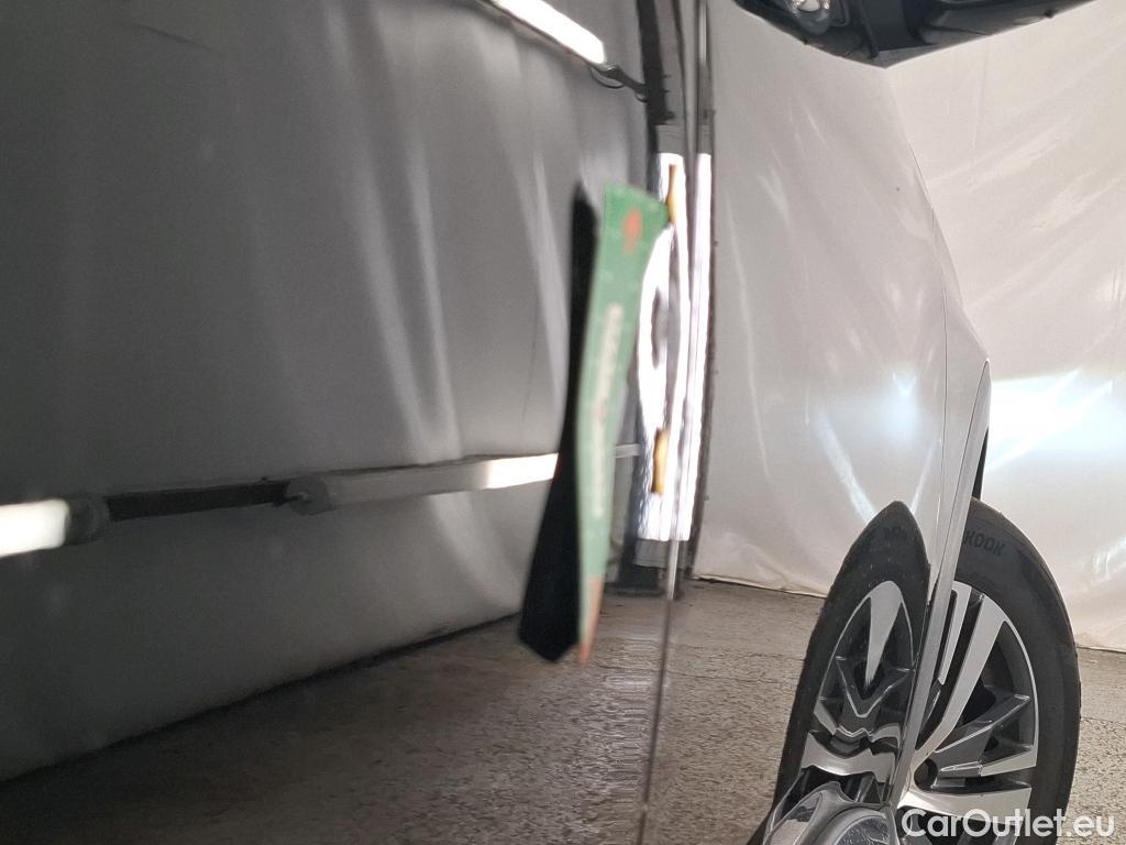  Peugeot  5008  Allure Pack 1.5 HDi 130CV BVA8 7 Sieges E6d #8