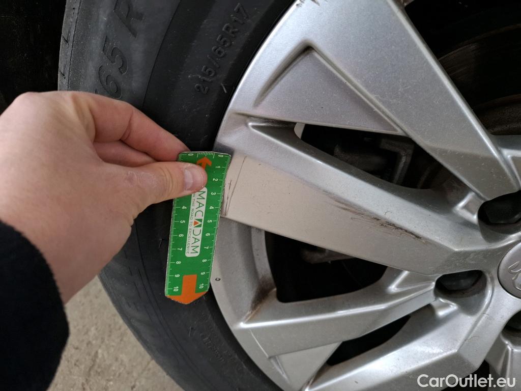  Peugeot  5008  Active Business 1.2 PureTech 130CV BVA8 7 Sieges E6d #23