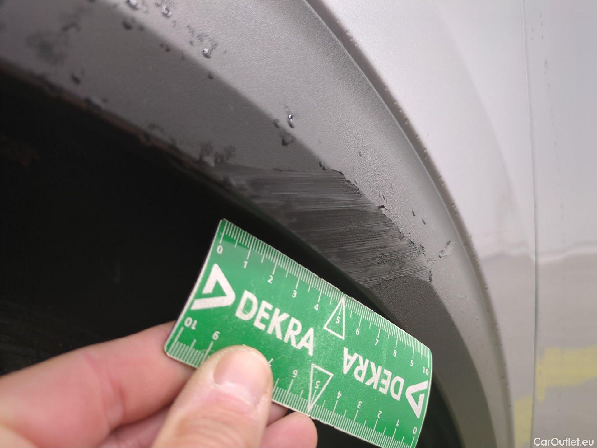  Peugeot  2008  Allure Business 1.2 PureTech 130CV BVA8 E6d #28