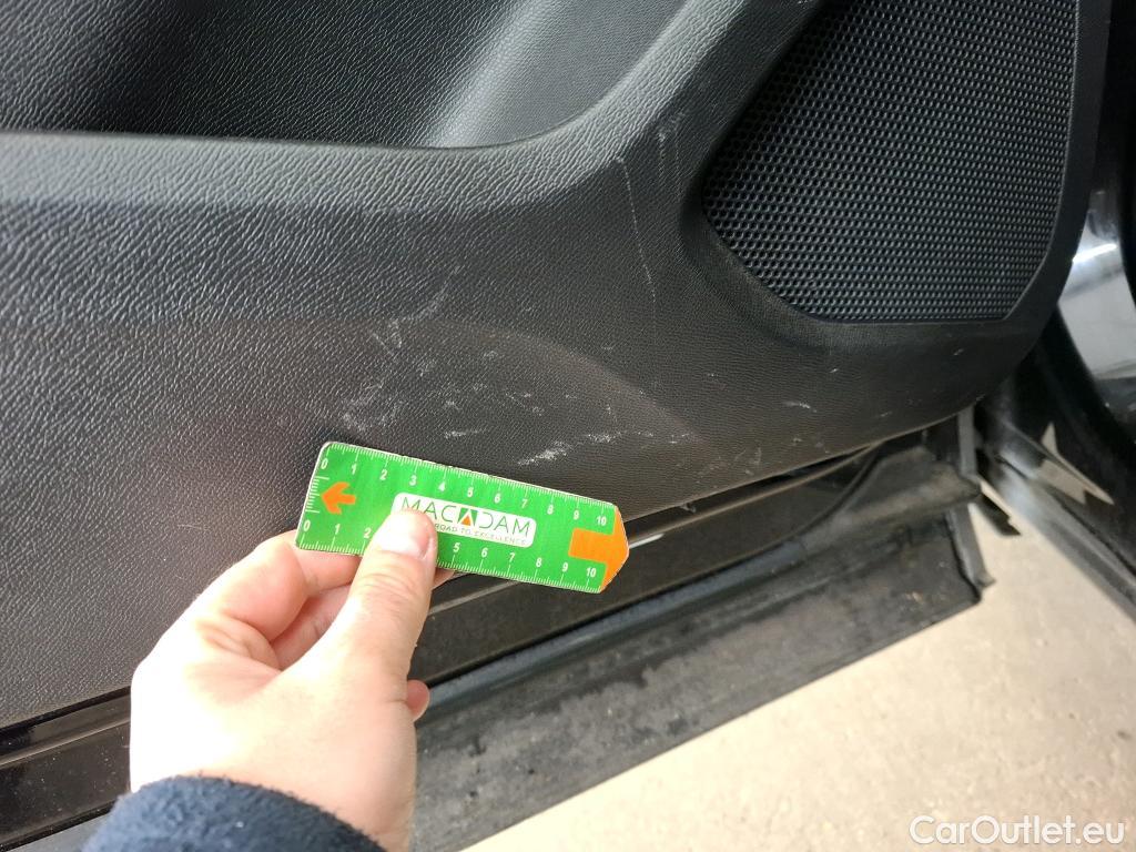  Peugeot  5008  Active Business 1.2 PureTech 130CV BVA8 7 Sieges E6d #38