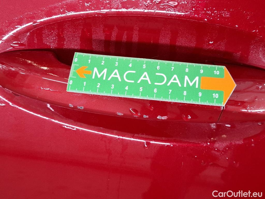  Mercedes  A-Klasse MERCEDES-BENZ Classe A Compact / 2018 / 5P / Berline A 200 d Business Line 8G-DCT #15