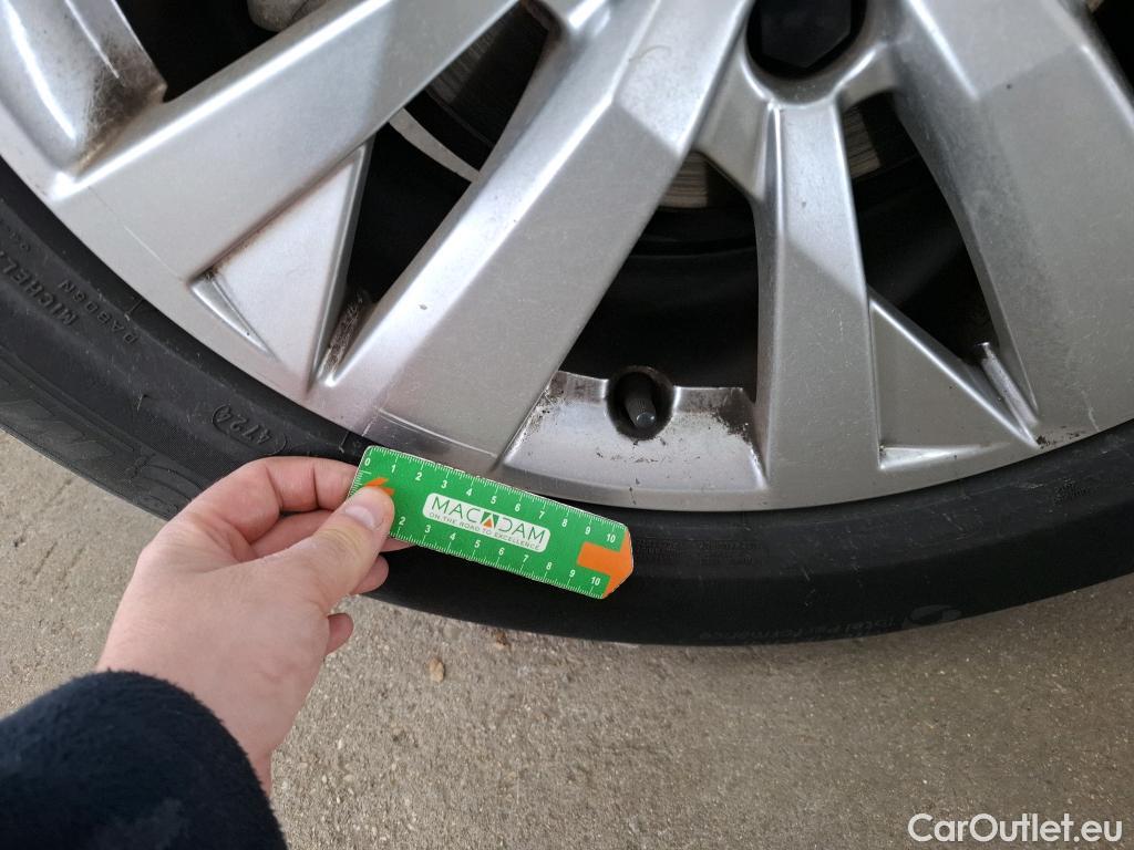  Peugeot  5008  Active Business 1.2 PureTech 130CV BVA8 7 Sieges E6d #25