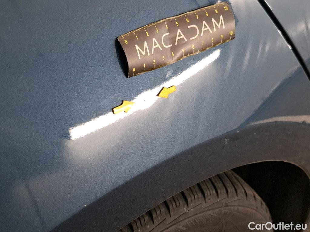  Mercedes  A-Klasse MERCEDES-BENZ Classe A Berline / 2018 / 4P / Berline A 180 d Business Line 8G-DCT #14