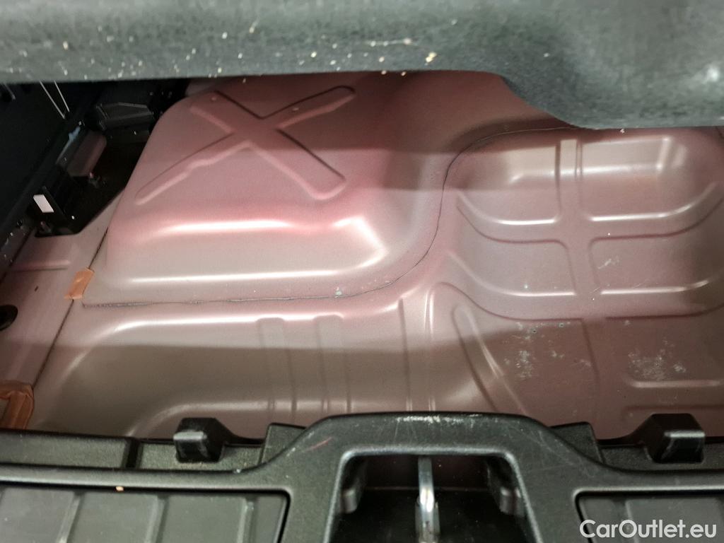  Volvo  XC 40 XC40 Plus Recharge Pure Electric AWD 78kWh BVA #8