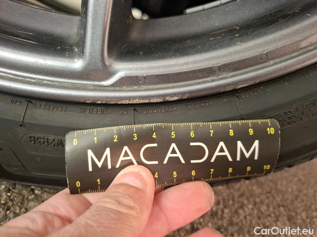  Tesla  Model 3 TESLA  / 2018 / 4P / Berline Grande Autonomie #17