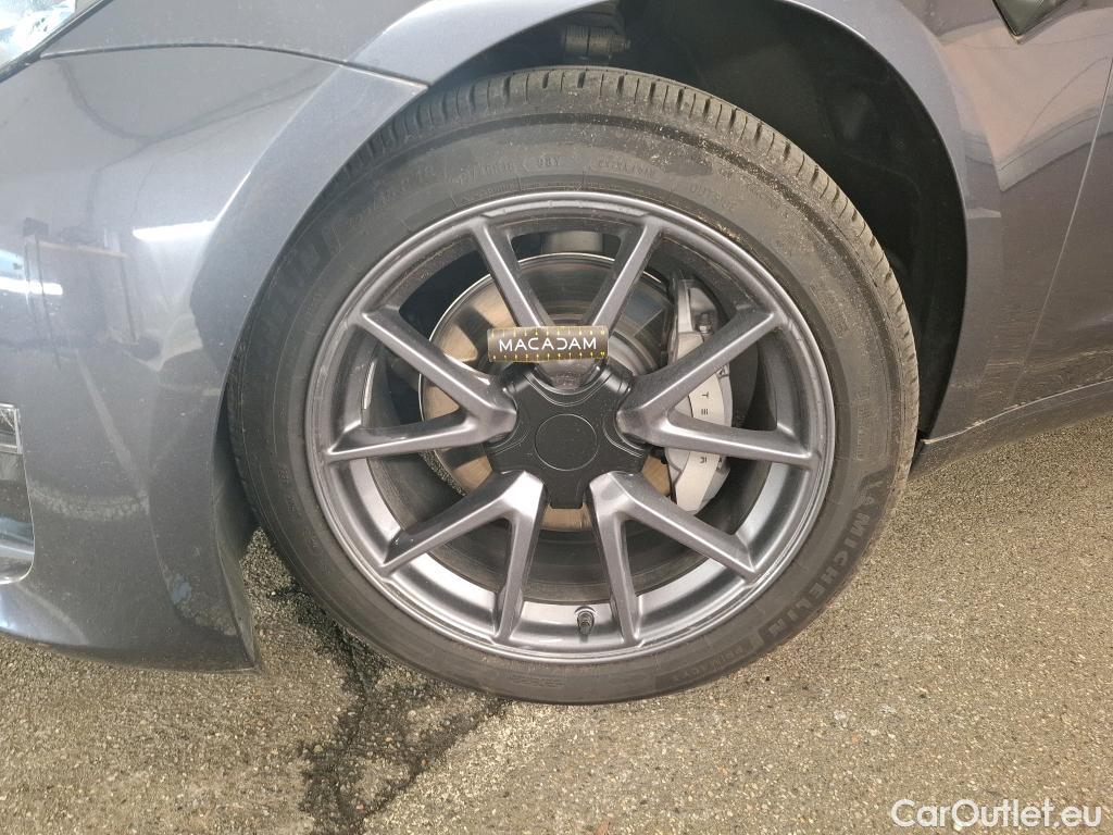  Tesla  Model 3 TESLA  / 2018 / 4P / Berline Grande Autonomie #12