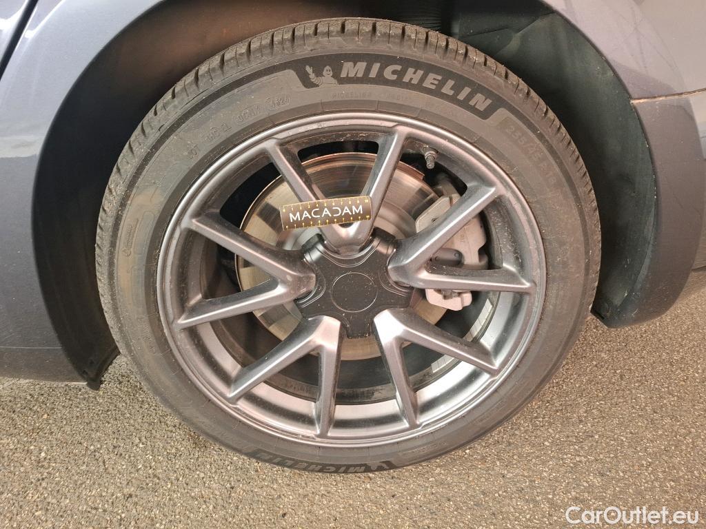 Tesla  Model 3 TESLA  / 2018 / 4P / Berline Grande Autonomie #15