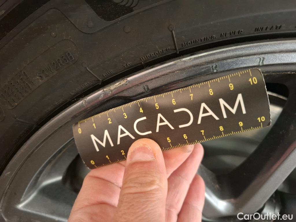  Tesla  Model 3 TESLA  / 2018 / 4P / Berline Grande Autonomie #3