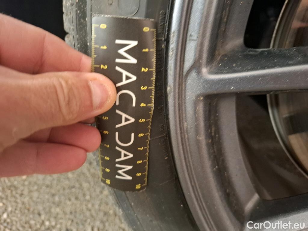  Tesla  Model 3 TESLA  / 2018 / 4P / Berline Grande Autonomie #16