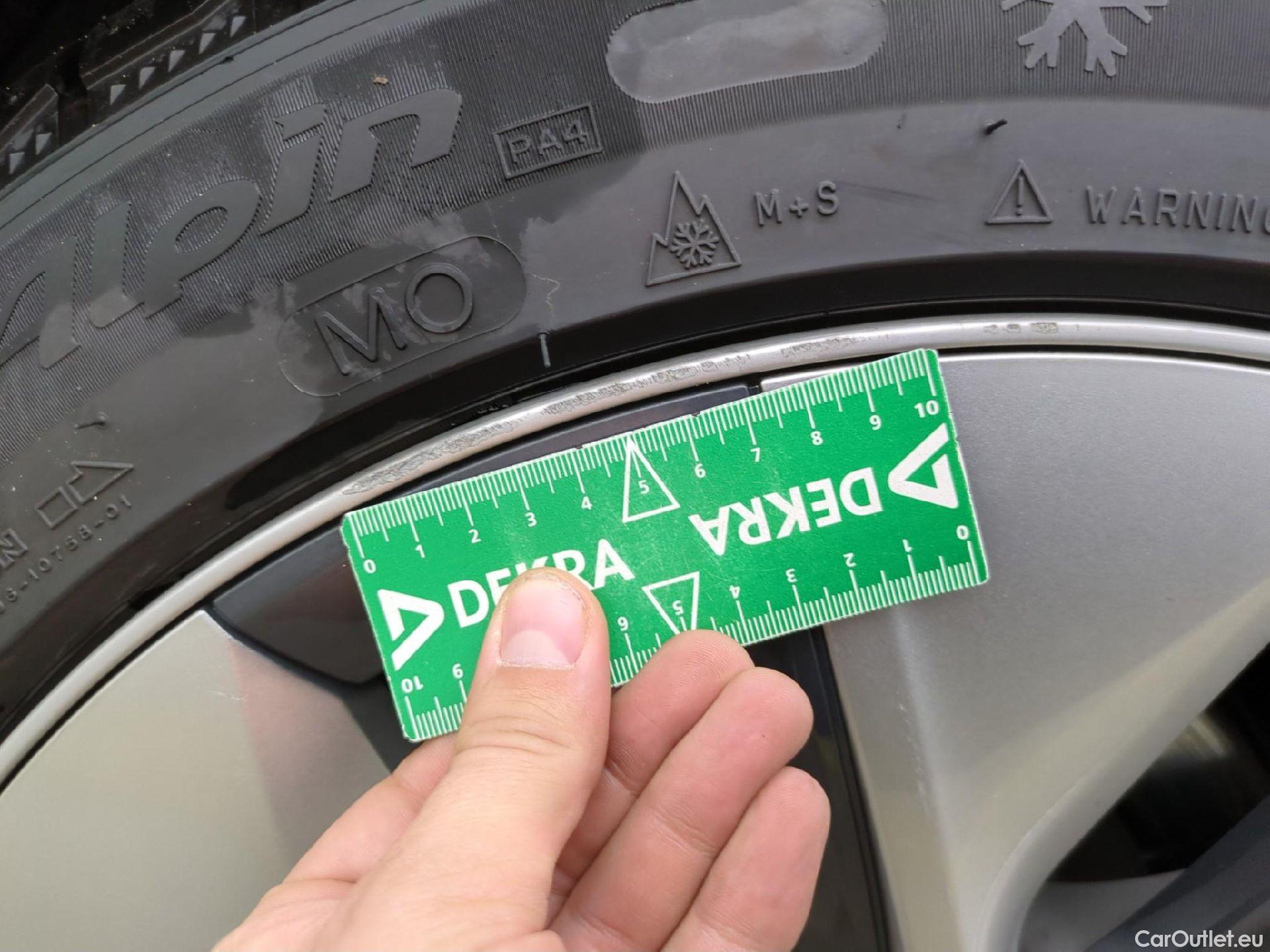  Tesla  Model Y TESLA  / 2020 / 5P / SUV Grand Autonomie Dual Motor AWD #18