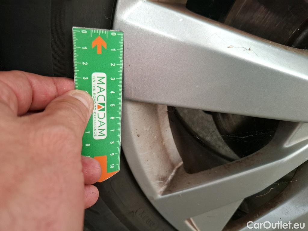  Peugeot  3008  Active Business 1.5 HDi 130CV BVA8 E6d #13