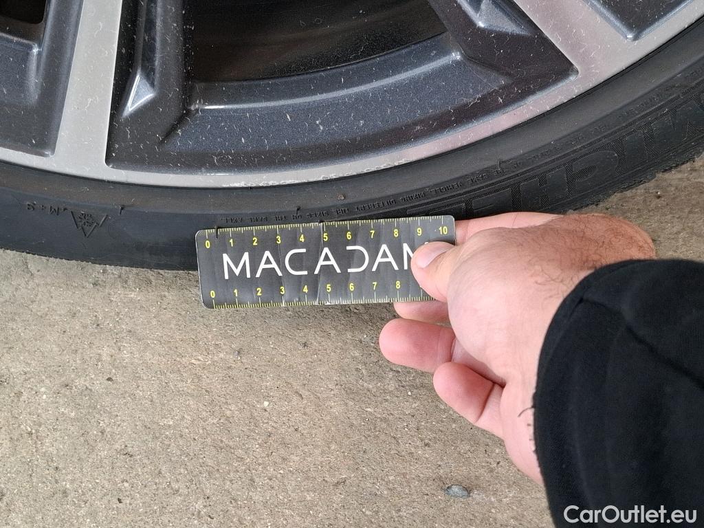  Bmw  Serie 2 BMW Série 2 Gran Coupé / 2019 / 4P / Berline 220D AUTO Business Design #8