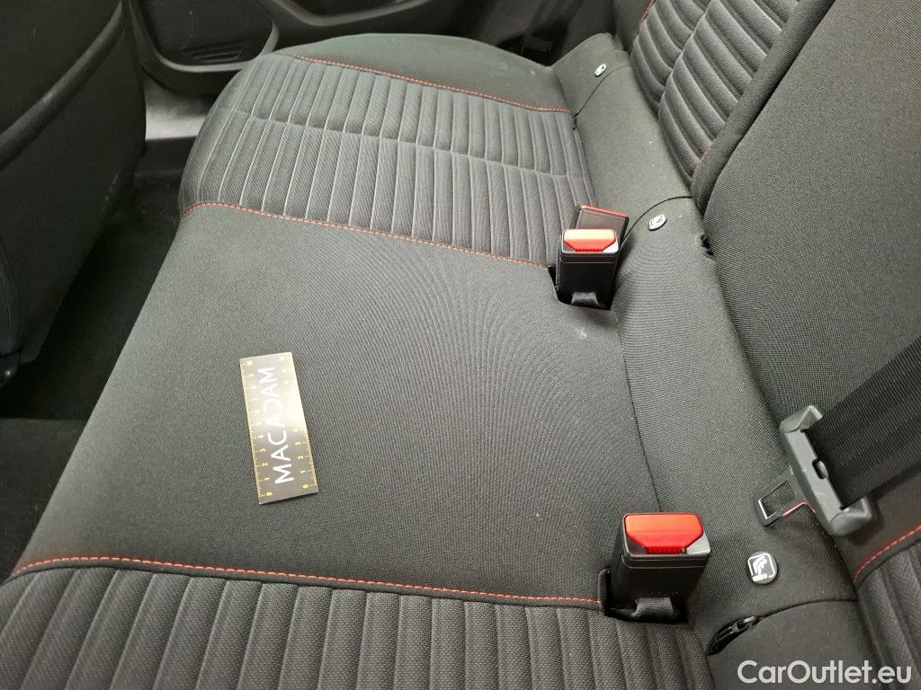  Peugeot  2008  Active Pack 1.2 PureTech 130CV BVA8 E6d #4