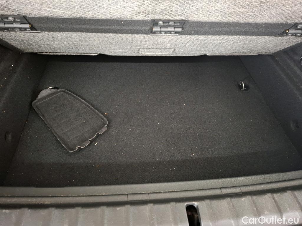  Bmw  Serie 2 BMW Série 2 Gran Coupé / 2019 / 4P / Berline 220D AUTO Business Design #14