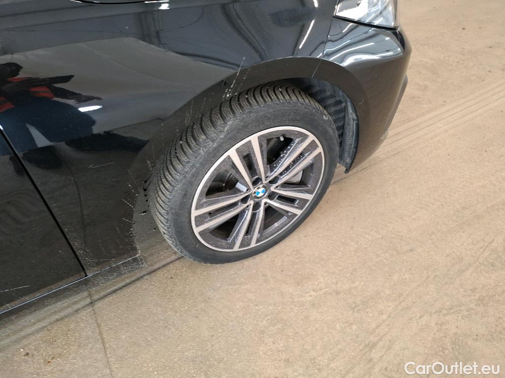  Bmw  Serie 2 BMW Série 2 Gran Coupé / 2019 / 4P / Berline 220D AUTO Business Design #9