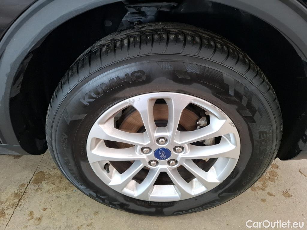  Ford  Kuga  Titanium Plug-In Hybrid 2.5 225CV BVA6 E6dT #18