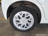  Toyota  Aygo TOYOTA  CONNECT / 2018 / 5P / BERLINA 1.0 VVT-I X-COOL #51