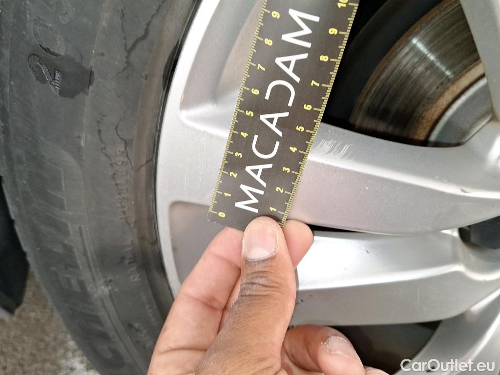  Peugeot  308 PEUGEOT  / 2017 / 5P / Berline Puretech 110 S&S Active Business #37