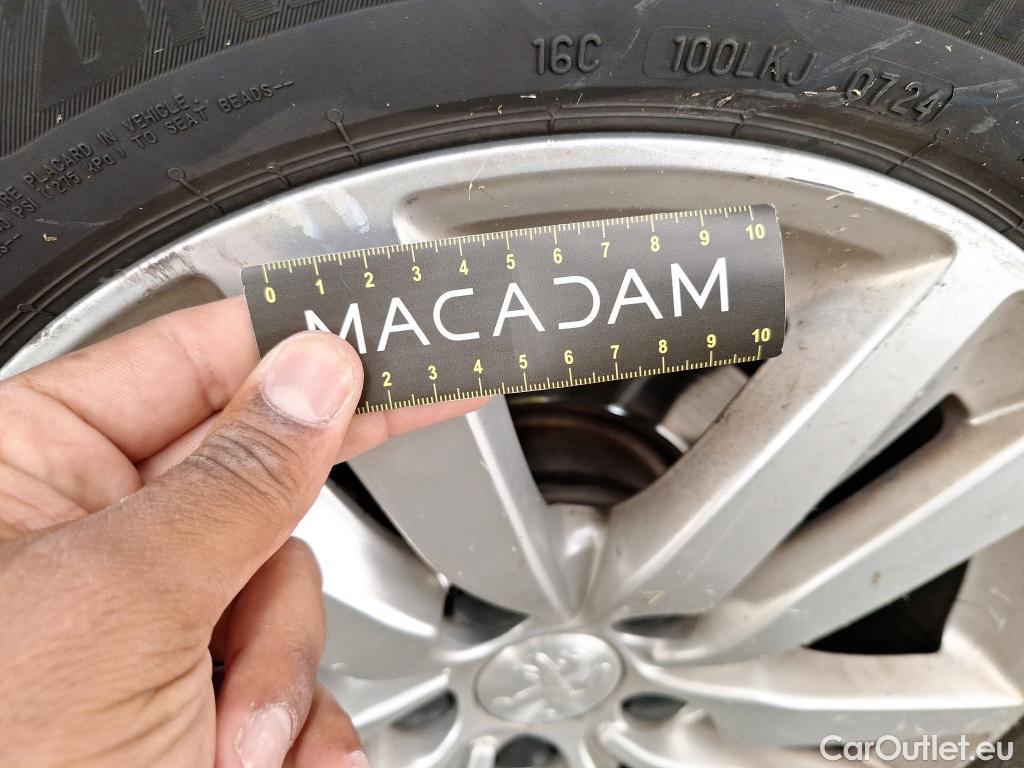  Peugeot  308 PEUGEOT  / 2017 / 5P / Berline Puretech 110 S&S Active Business #28