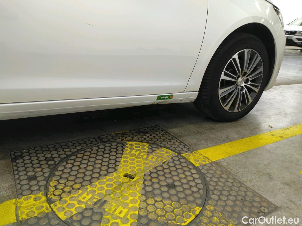  Peugeot  308  Allure Business 1.2 PureTech 130CV BVM6 E6d #1