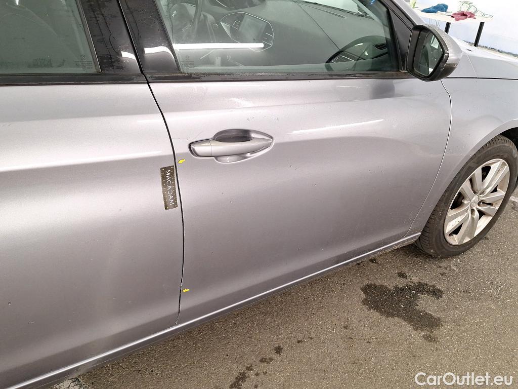  Peugeot  308 PEUGEOT  / 2017 / 5P / Berline Puretech 110 S&S Active Business #47