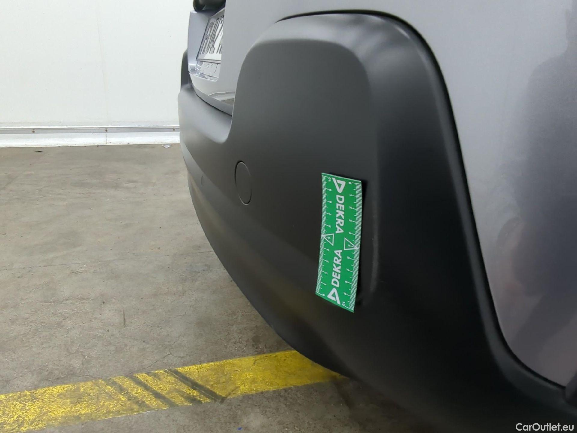  Citroen  C3  Shine Business 1.2 PureTech 80CV BVM5 E6d #23