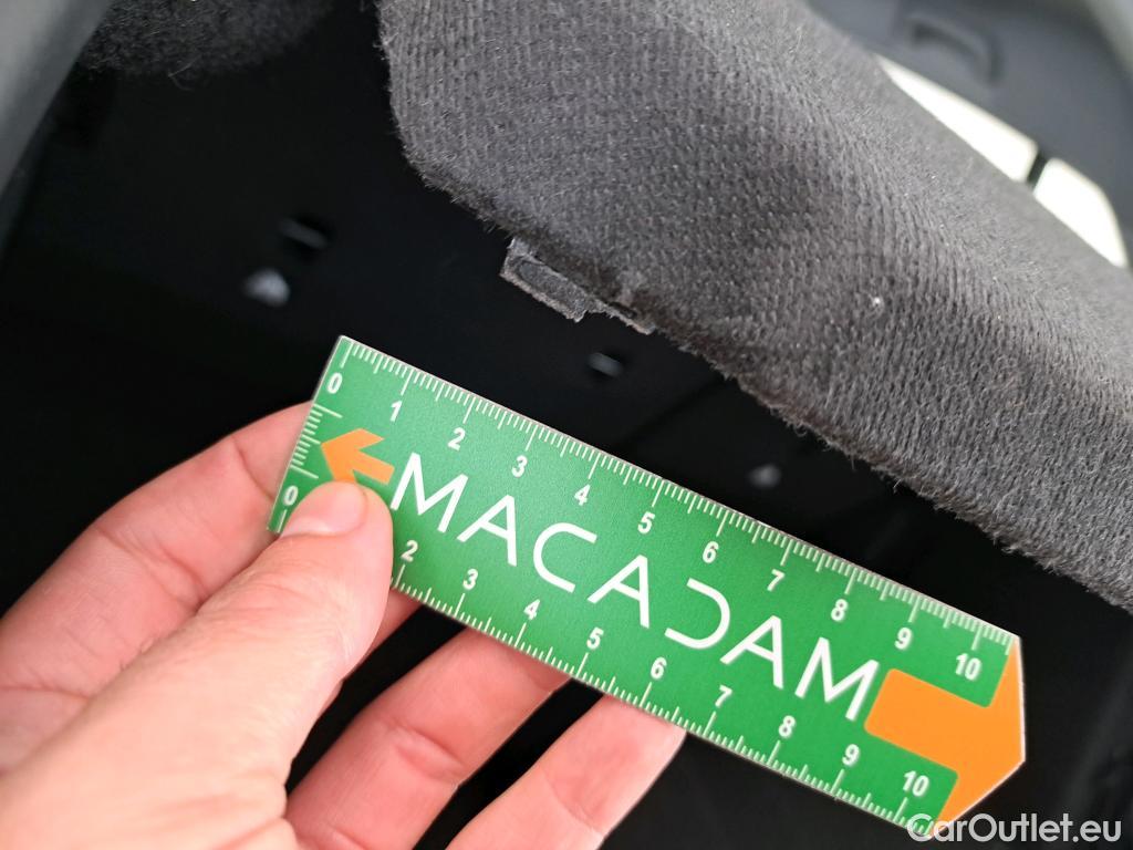  Bmw  Serie 1 BMW Série 1 / 2019 / 5P / Berline 116i Business Design #12