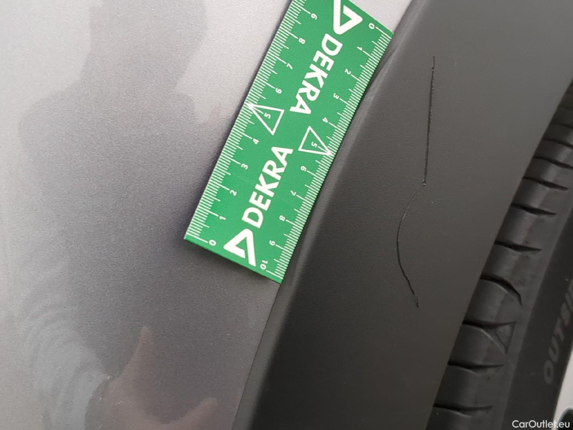  Citroen  C3  Shine Business 1.2 PureTech 80CV BVM5 E6d #24