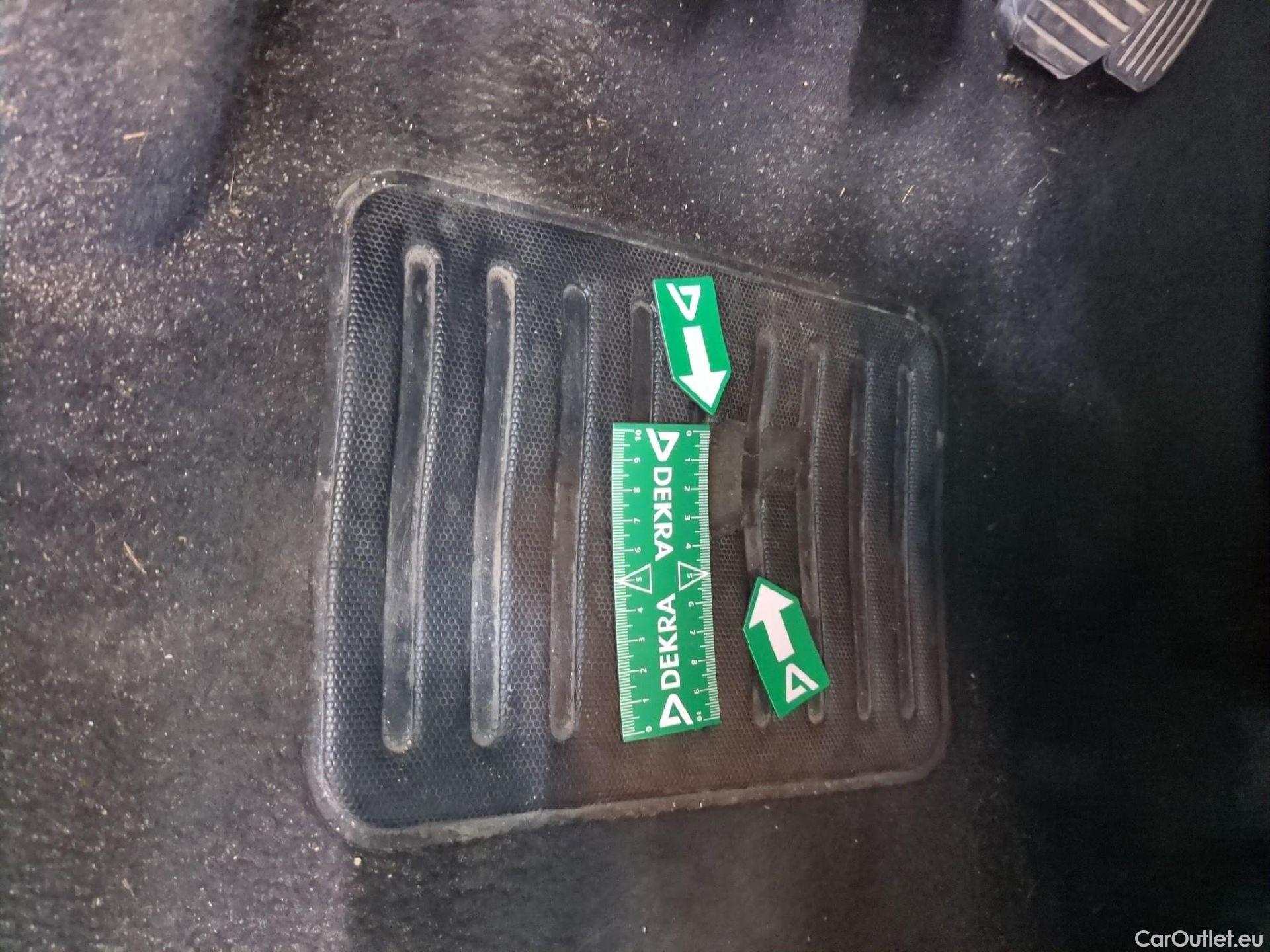  Citroen  C3  Shine Business 1.2 PureTech 80CV BVM5 E6d #2