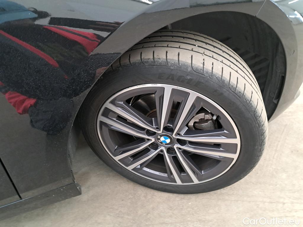  Bmw  Serie 1 BMW Série 1 / 2019 / 5P / Berline 116i Business Design #13