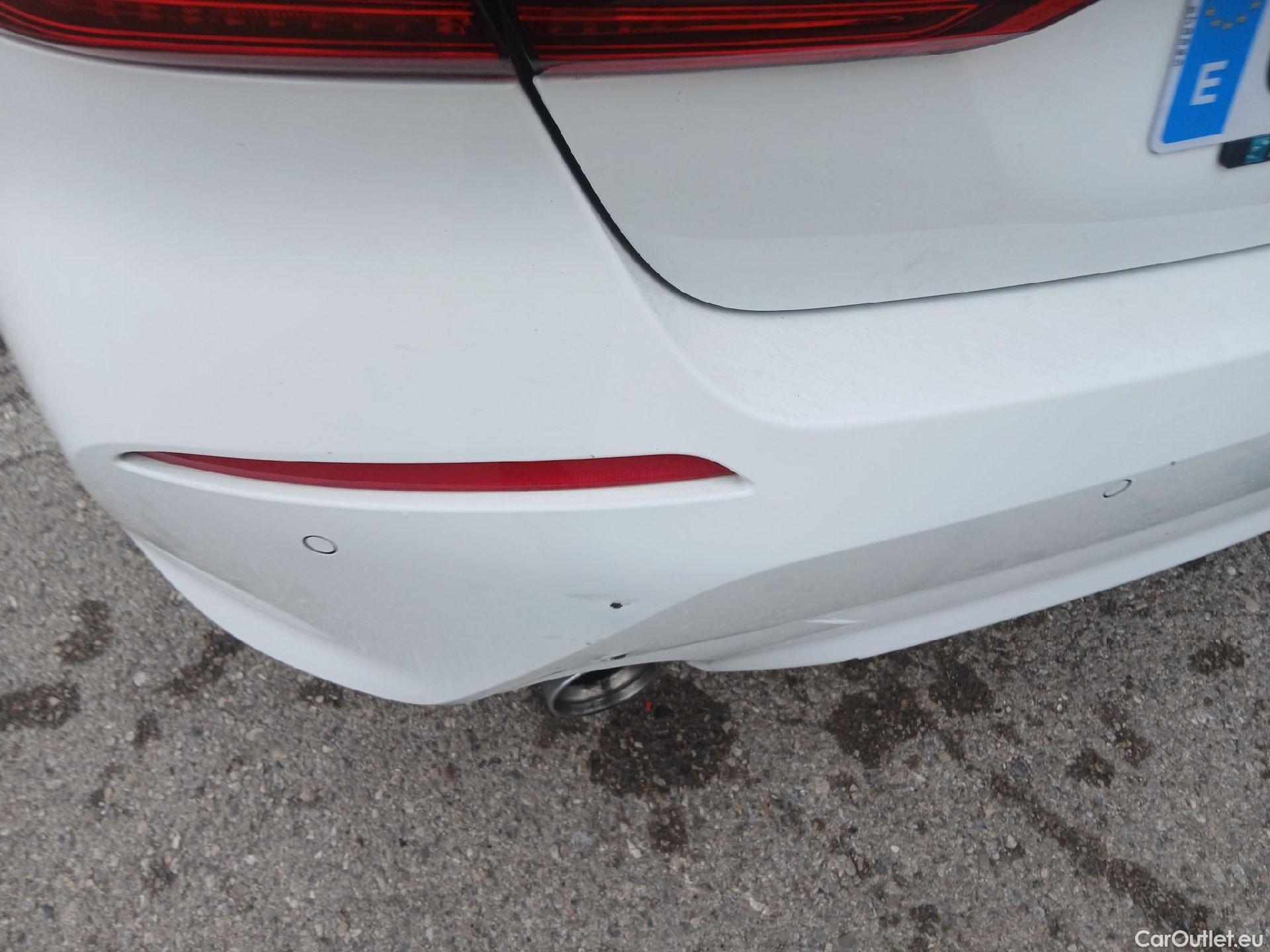  Bmw  Serie 1 BMW  / 2019 / 5P / berlina con portón 116d #8