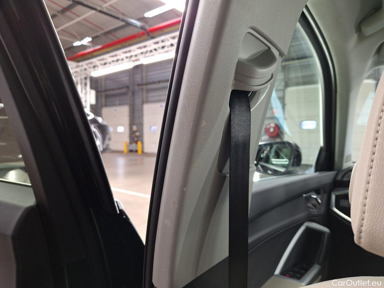  Audi  Q3 Audi,  '18 PHEV, Audi  45 TFSI e S tronic 5d #26