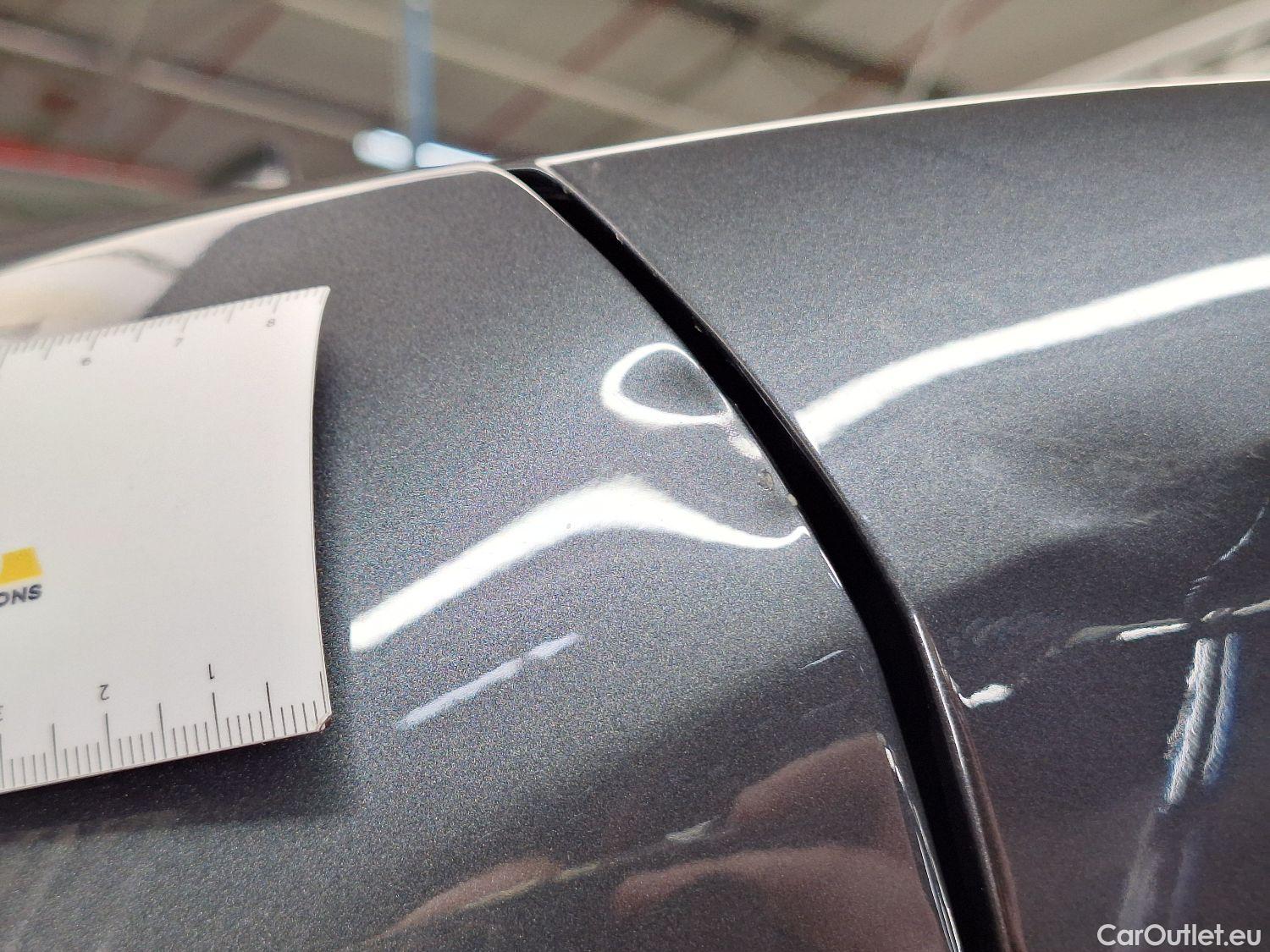  Bmw  Serie 3 BMW, 3-serie '18, BMW 3 Reeks Berline 318iA (115 kW) 4d #37