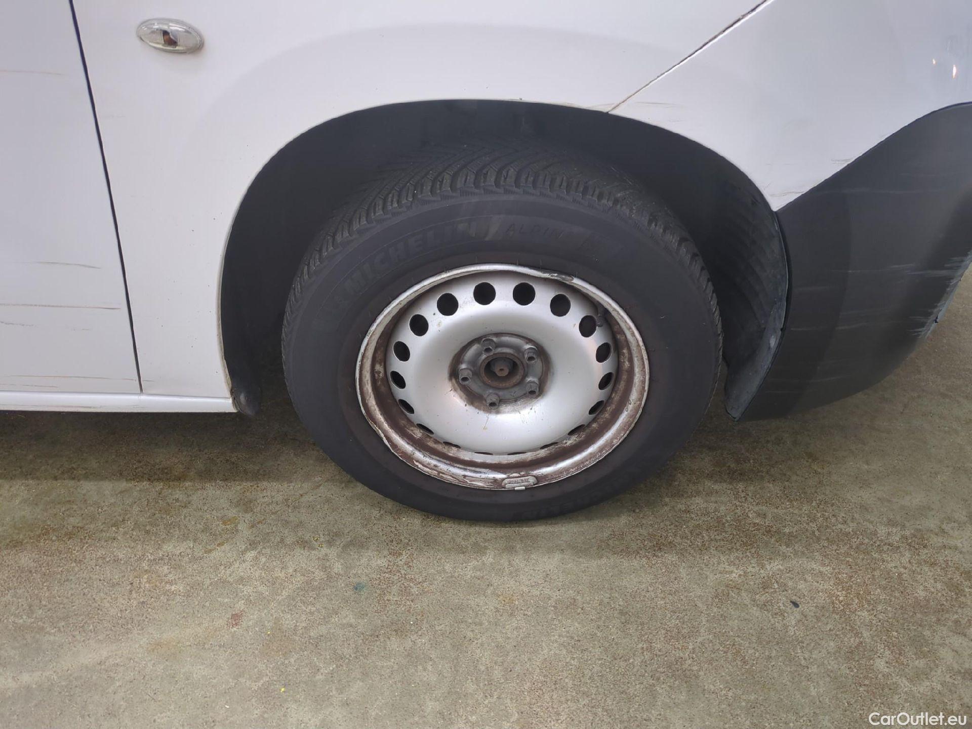  Citroen  Berlingo  Fourgon Club M 650 1.6 BlueHDi 75CV BVM5 E6 #2