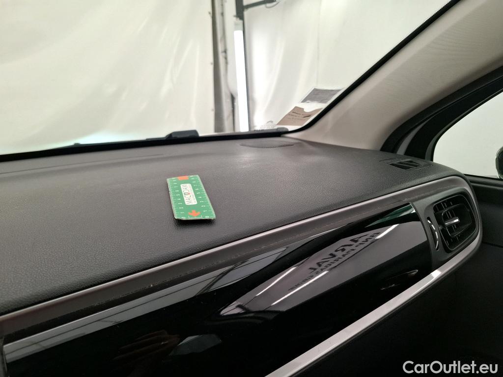  Citroen  C3  Société Feel 1.5 BlueHDI 100CV BVM5 E6dT #1