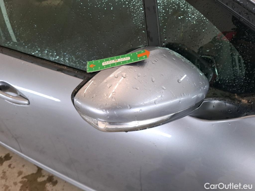  Peugeot  208  Affaire Premium 1.5 HDi 100CV BVM5 E6dT #25