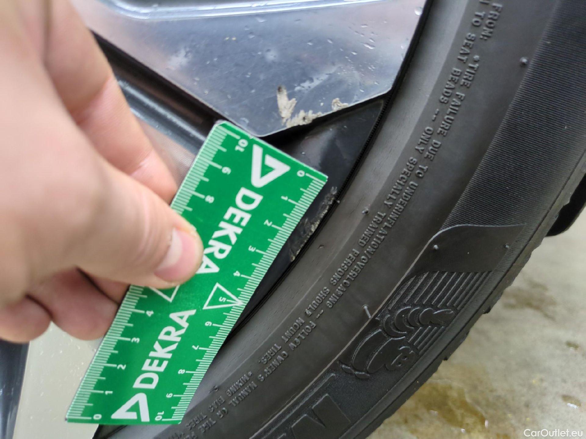  Hyundai  Tucson HYUNDAI  / 2020 / 5P / SUV 1.6 PHEV 265 HTRAC EXECUTIVE 4WD AUTO #8